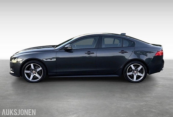 Jaguar XE 4 of 20