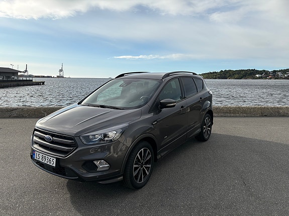 Ford Kuga 6 of 13