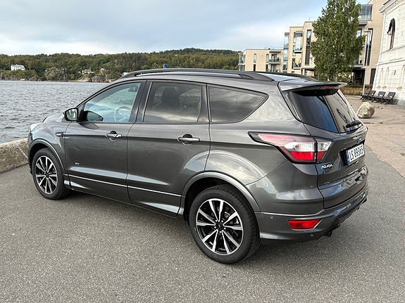 Ford Kuga 4 of 13