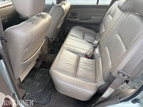 Toyota Land Cruiser 15 of 20