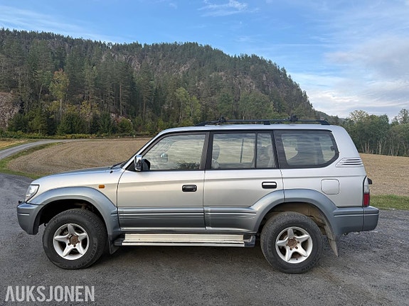 Toyota Land Cruiser 4 of 20