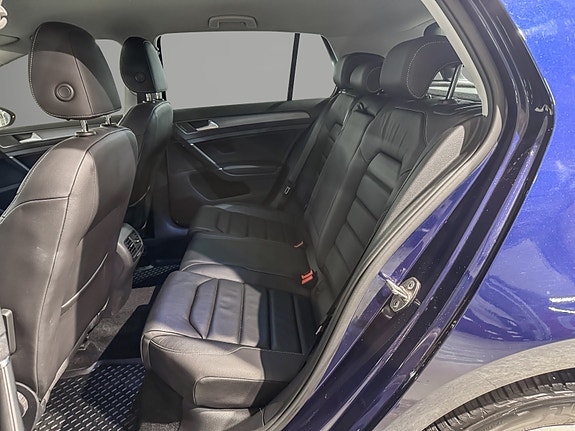 Volkswagen e-Golf VII 20 of 27