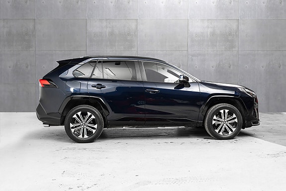 Toyota RAV4 Plug-in Hybrid 6 of 23