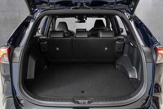 Toyota RAV4 Plug-in Hybrid 22 of 23