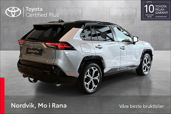 Toyota RAV4 9 of 30