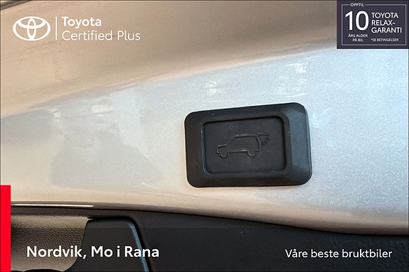 Toyota RAV4 14 of 30