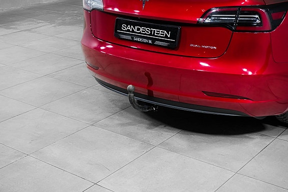 Tesla Model 3 7 of 21