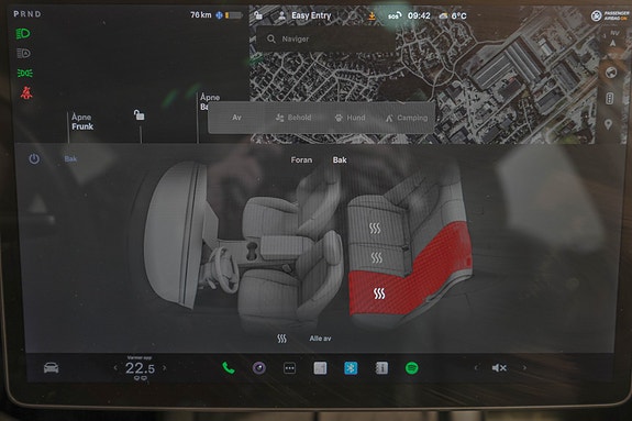 Tesla Model 3 18 of 21