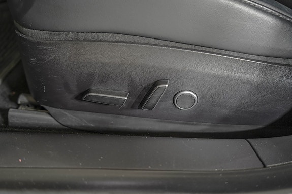Tesla Model 3 13 of 21