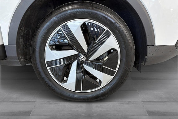 MG ZS EV 24 of 25