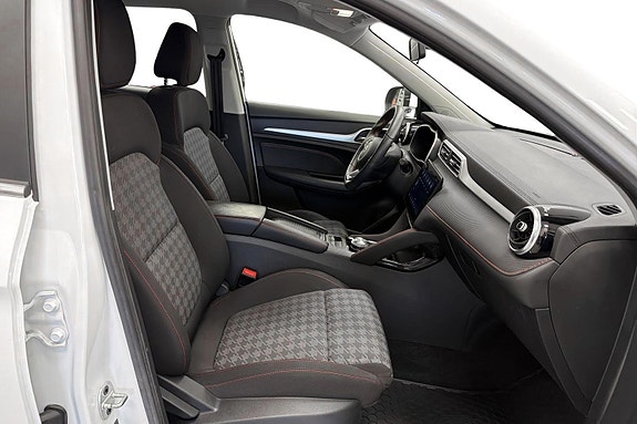 MG ZS EV 23 of 25