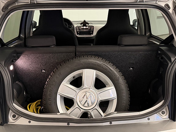 Volkswagen e-Up! 27 of 27