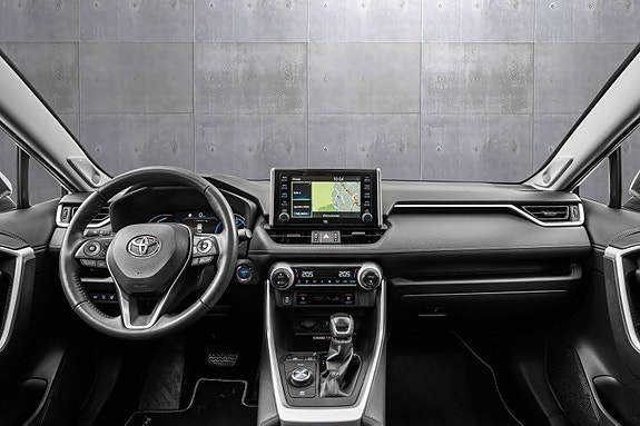 Toyota RAV4 14 of 26
