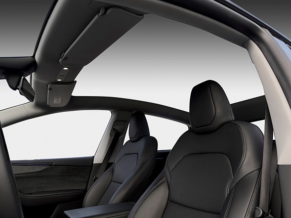 Tesla Model Y 14 of 30