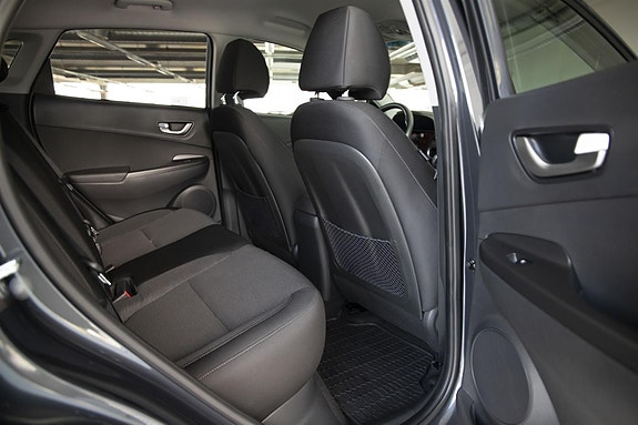 Hyundai Kona 23 of 28