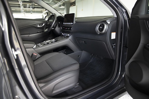 Hyundai Kona 25 of 28