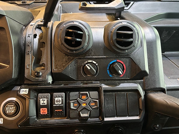 Can-Am Traxter XU HD7 T 9 of 12
