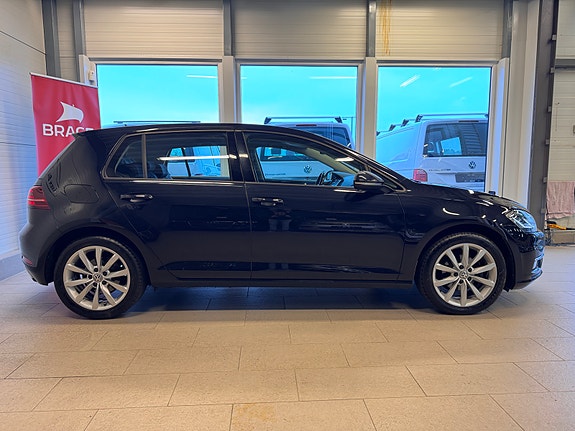 Volkswagen Golf VII 4 of 30