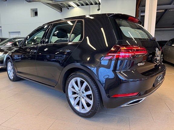 Volkswagen Golf VII 5 of 30