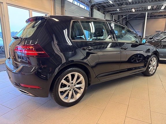 Volkswagen Golf VII 7 of 30