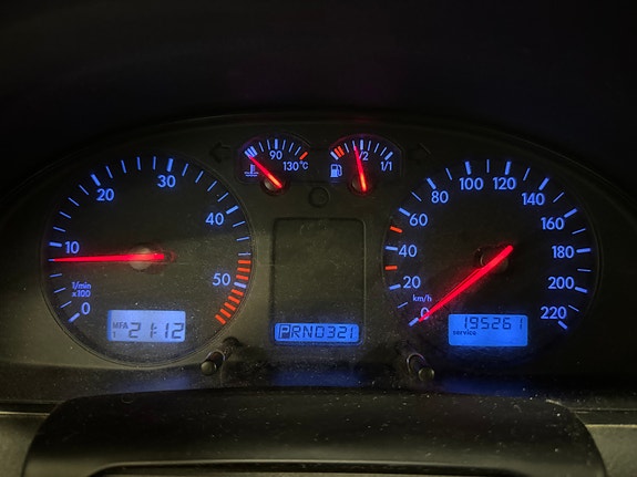 Volkswagen Passat 23 of 30
