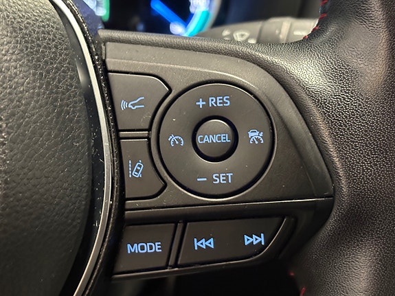 Toyota RAV4 14 of 18