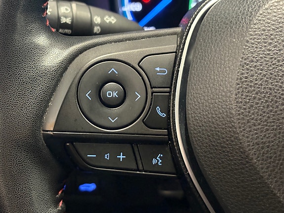 Toyota RAV4 13 of 18