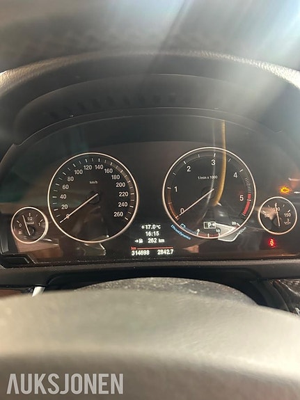BMW 5-Serie 12 of 13