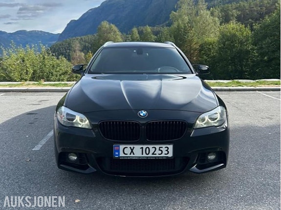 BMW 5-Serie 2 of 13