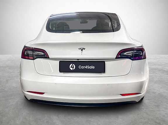 Tesla Model 3 4 of 24