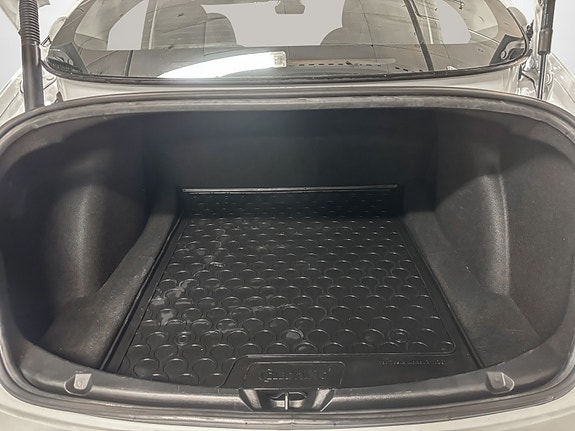 Tesla Model 3 20 of 24