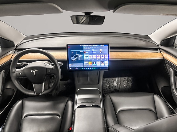 Tesla Model 3 10 of 24