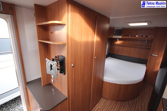 Adria 643 UT 6 of 16