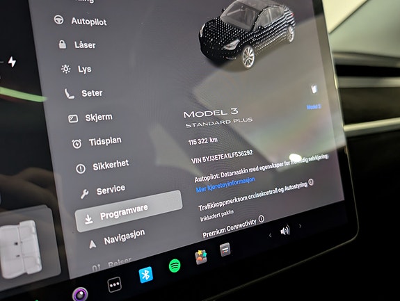 Tesla Model 3 12 of 27