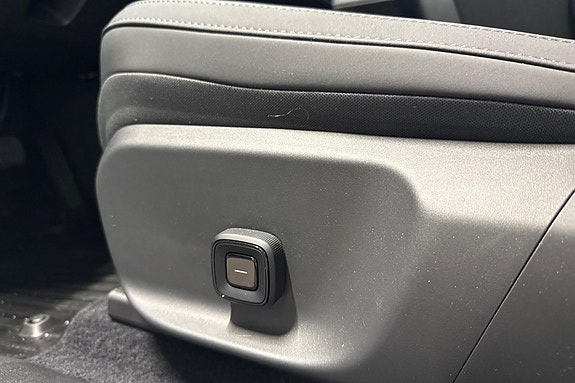 Volvo EX30 15 of 25