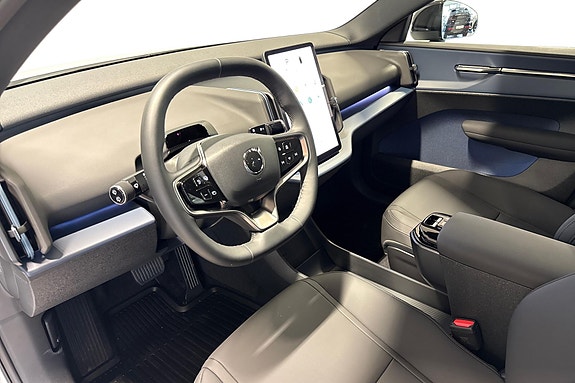 Volvo EX30 14 of 25