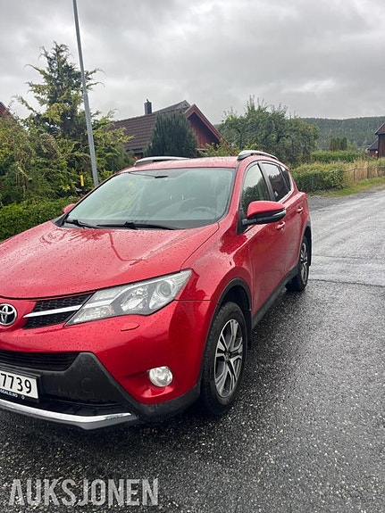 Toyota RAV4 7 of 18