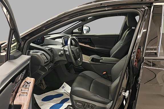 Toyota bZ4X 9 of 30