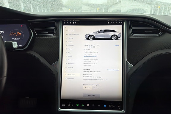Tesla Model X 10 of 14