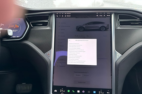 Tesla Model X 11 of 14