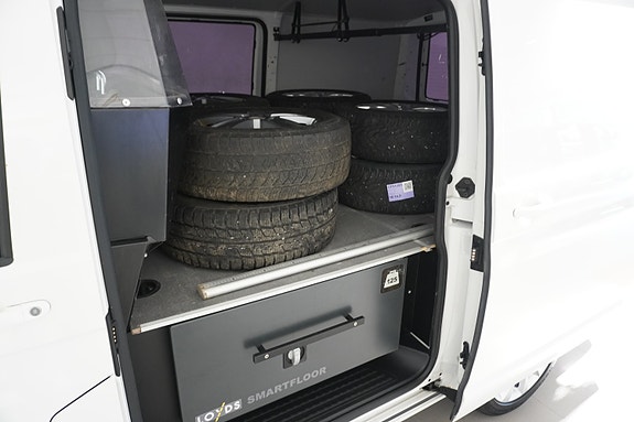 Volkswagen Transporter 8 of 24