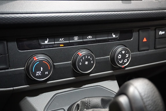 Volkswagen Transporter 15 of 24