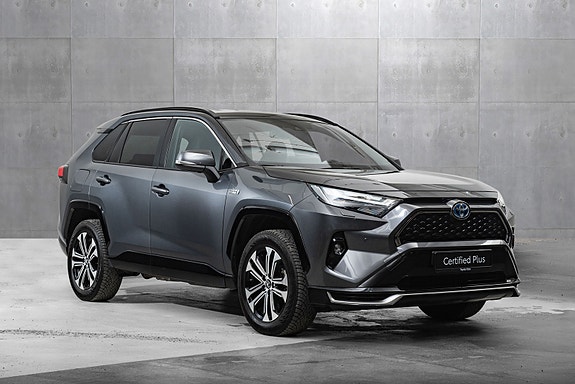 Toyota RAV4 Plug-in Hybrid 6 of 22