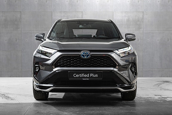 Toyota RAV4 Plug-in Hybrid 7 of 22