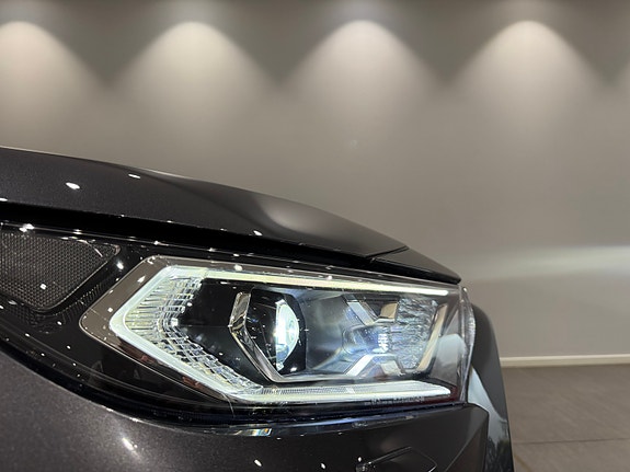 Toyota RAV4 9 of 30