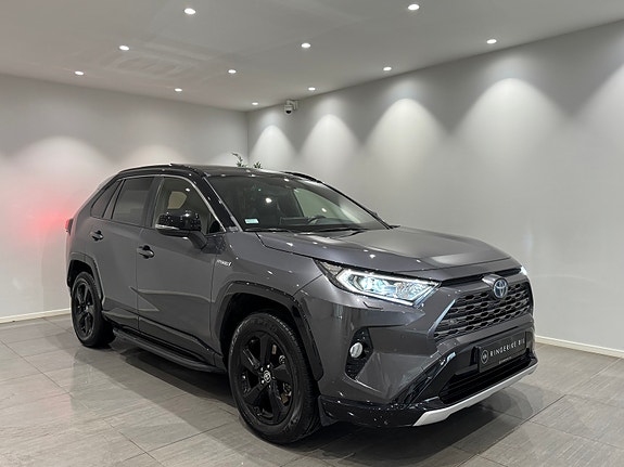 Toyota RAV4 5 of 30