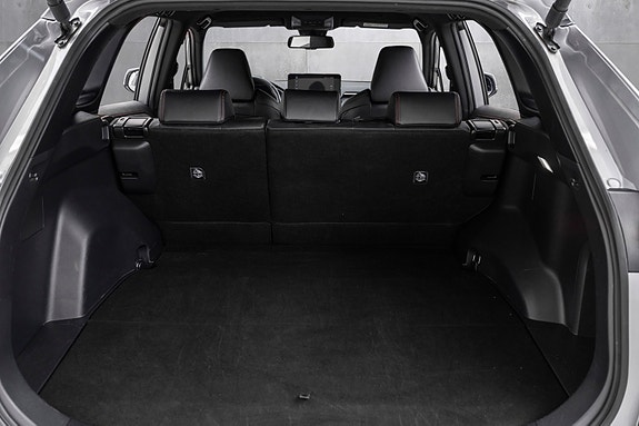 Toyota RAV4 Plug-in Hybrid 22 of 24