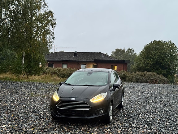 Ford Fiesta 3 of 16