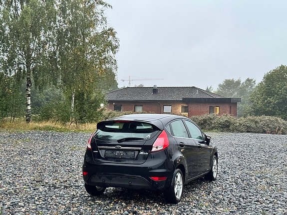 Ford Fiesta 6 of 16