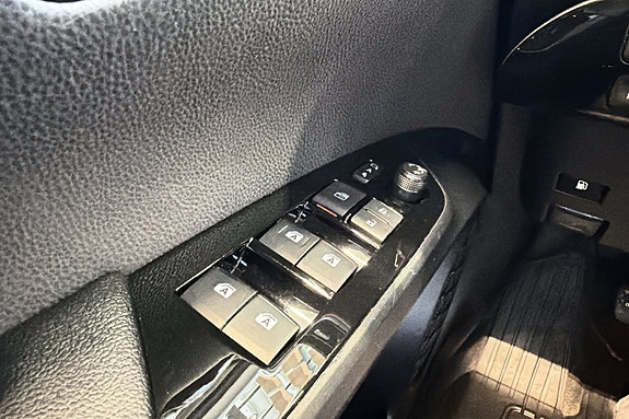 Toyota Prius 21 of 25